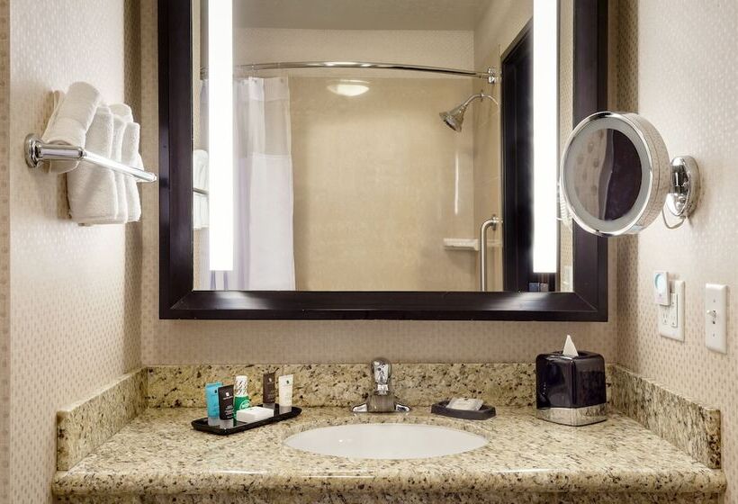 اتاق استاندارد با 2 تخت دوبل, Crowne Plaza Anchorage Midtown, An Ihg