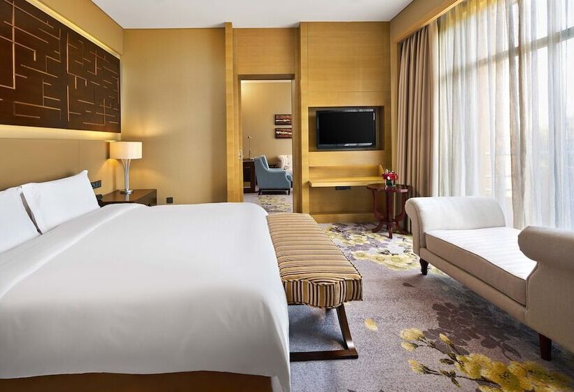 Quarto Premium, Crowne Plaza Ordos