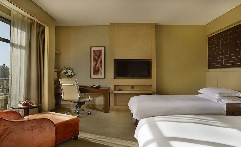 Quarto Premium, Crowne Plaza Ordos