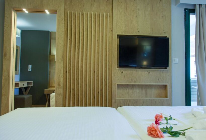 Suite, Elmi Beach  & Suites