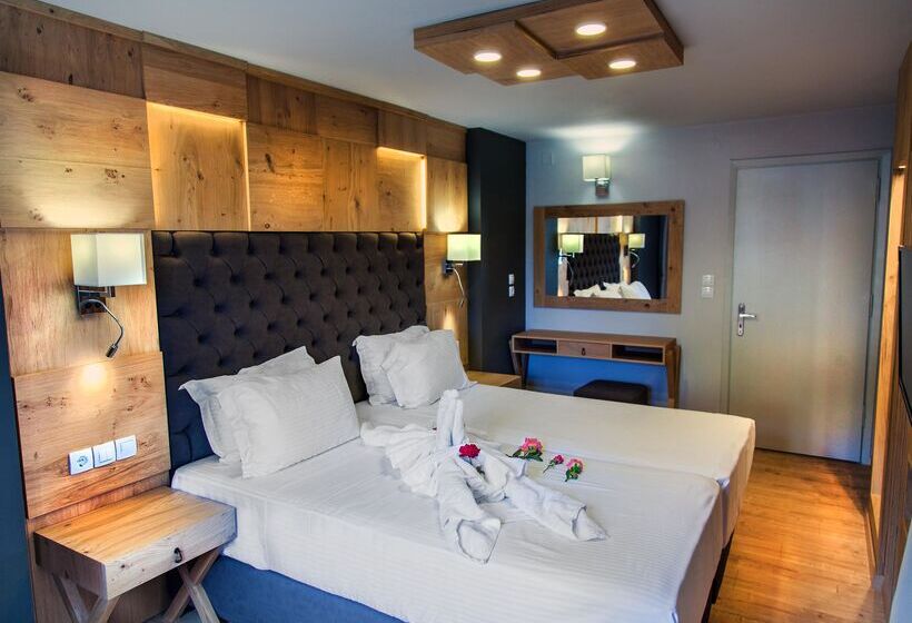 سوییت, Elmi Beach Hotel & Suites