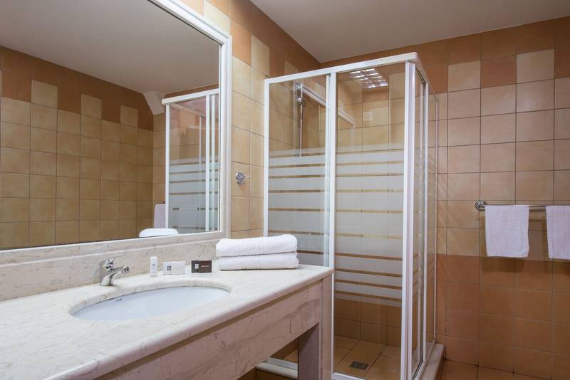 اتاق استاندارد, Elmi Beach Hotel & Suites
