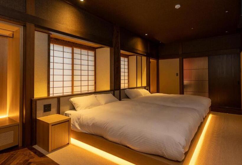 سوییت با چشم‌انداز باغ, Hagi No Yado Tomoe