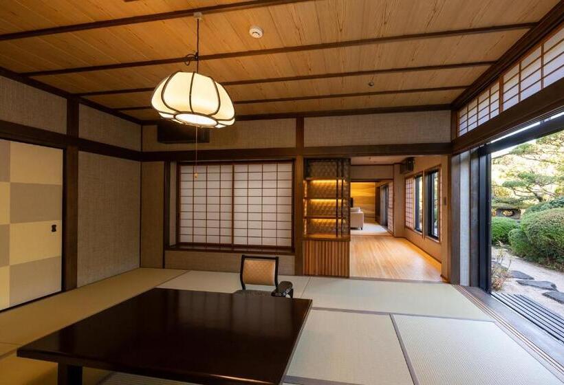سوییت با چشم‌انداز باغ, Hagi No Yado Tomoe