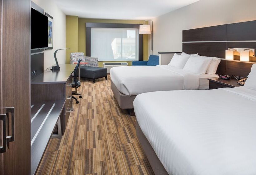 Номер Стандарт, Holiday Inn Express Hotel & Suites Bismarck By Ihg