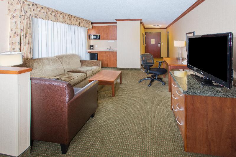 سوئیت با تخت بزرگ, Holiday Inn Express Hotel & Suites Portland Northwest Downtown, An Ihg