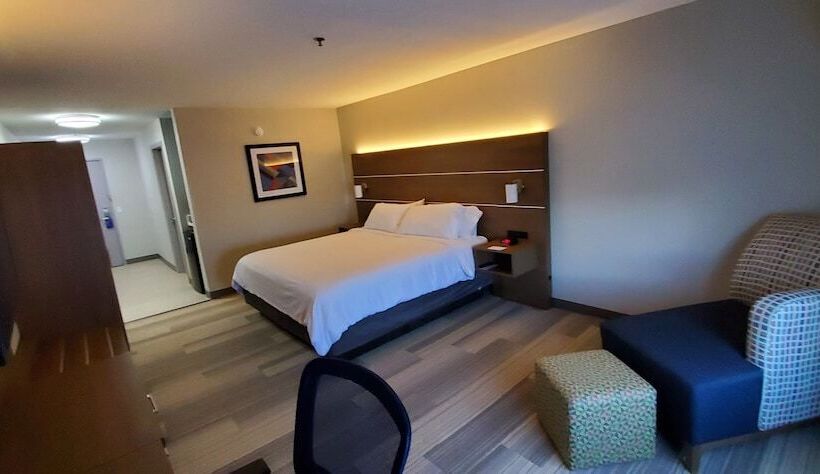 اتاق استاندارد با تخت دوبل, Holiday Inn Express  And Suites Kinston