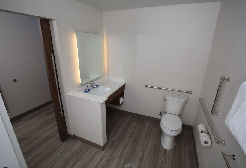 Standard Room Adapted for people with reduced mobility, Holiday Inn Express  And Suites Lincoln Airport