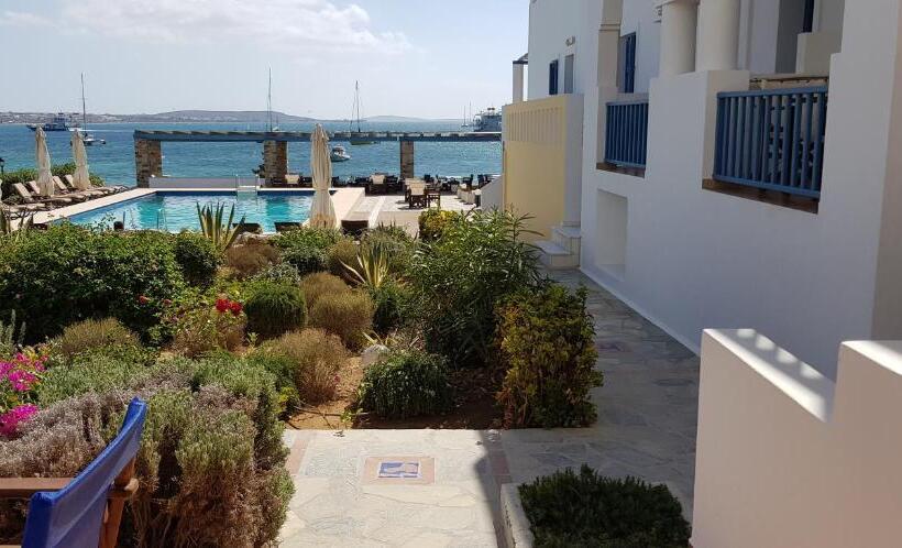 آپارتمان 1 خوابه با چشمانداز استخر, Kouros Village