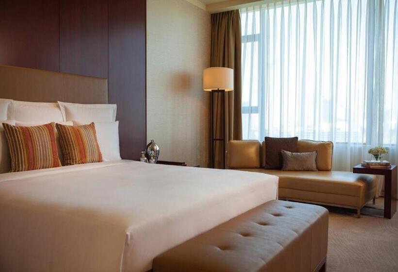 Quarto Clube Cama King, Renaissance Tianjin Lakeview