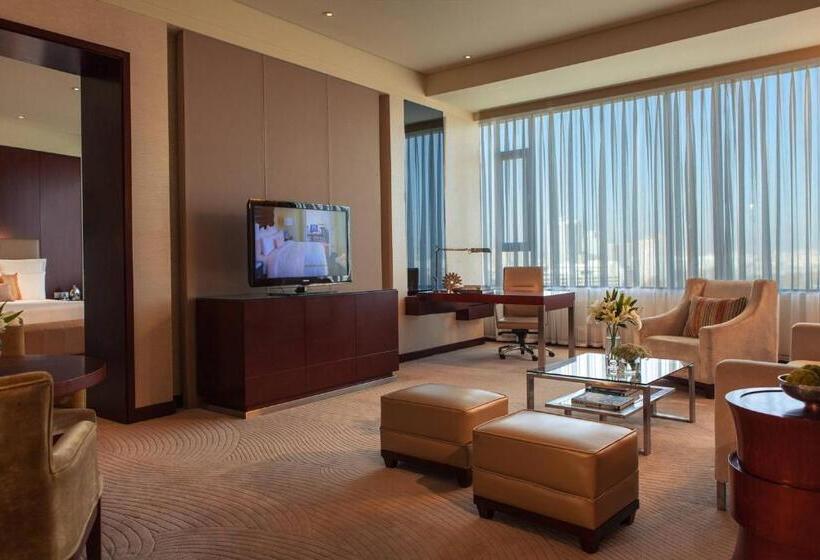 سوئیت با تخت بزرگ, Renaissance Tianjin Lakeview
