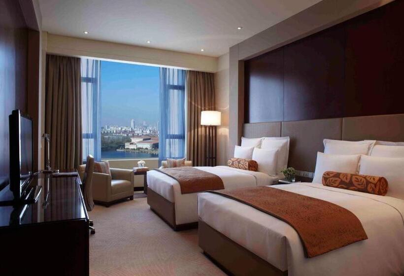 Deluxe Kamer met Uitzicht op het Meer, Renaissance Tianjin Lakeview