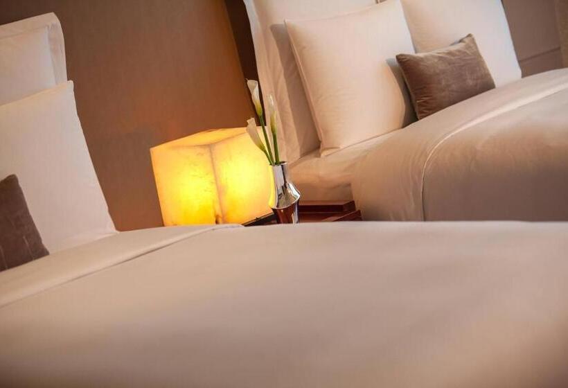 اتاق کلاب, Renaissance Tianjin Lakeview