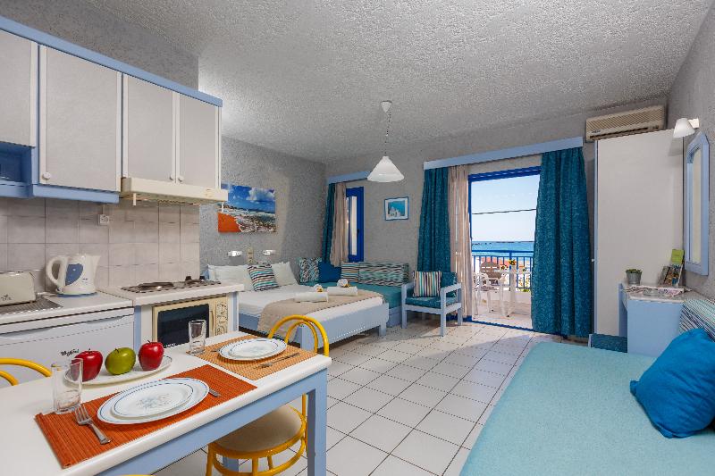استودیوی استاندارد, Latania Apartments