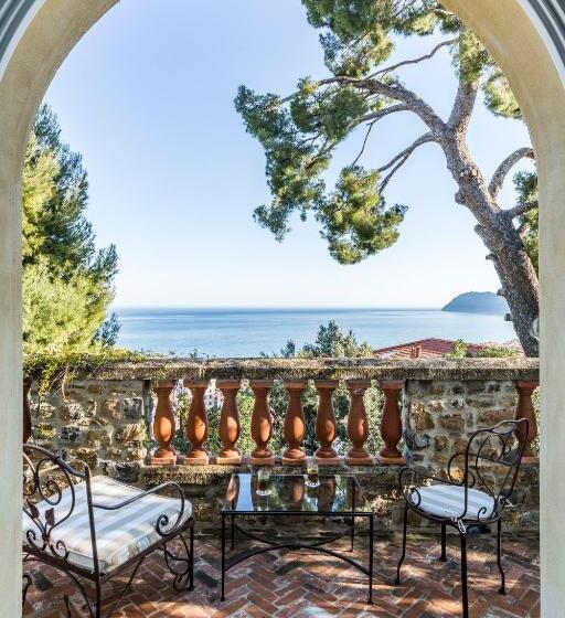 سوییت لوکس, Villa Della Pergola Relais Et Chateaux