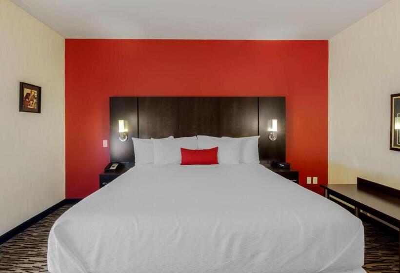 سوئیت با تخت بزرگ, C Hotel By Carmen S, Bw Premier Collection
