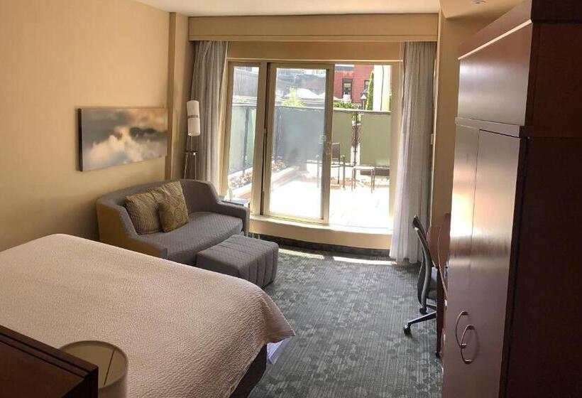 Standard Room, Courtyard By Marriott Halifax Downtown