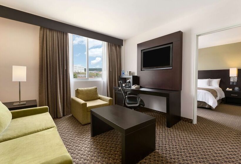 Suite, Doubletree  By Hilton Queretaro