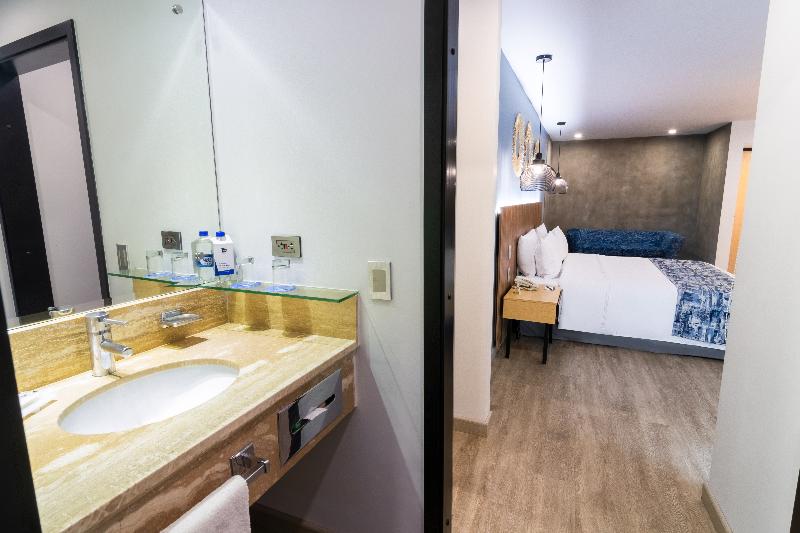 اتاق استاندارد یک نفره, Ghl Hotel Abadia Plaza