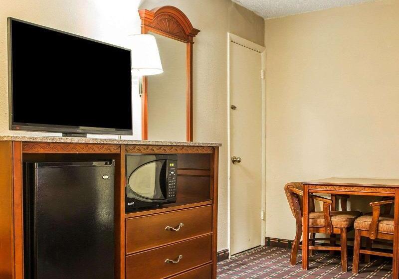 سوئیت با تخت بزرگ, Holiday Inn Express Hotel & Suites Austin South   Buda