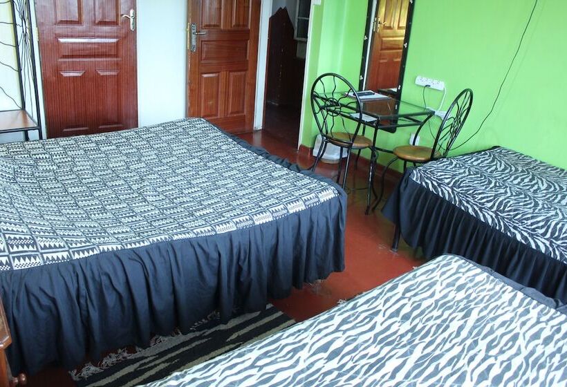 اتاق استاندارد سه نفره, Khweza Bed & Breakfast