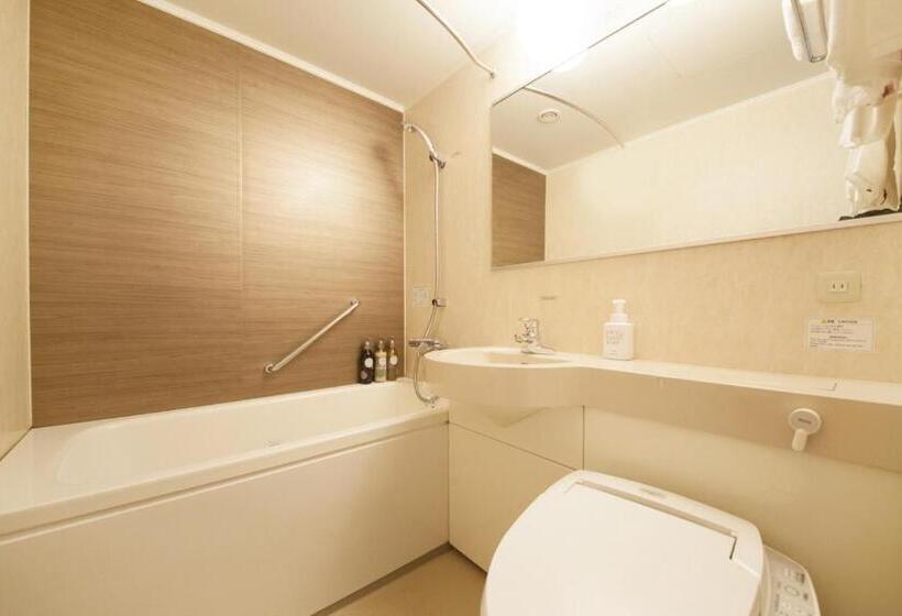 اتاق لوکس سه تخته, Richmond Hotel Kagoshima Kinseicho