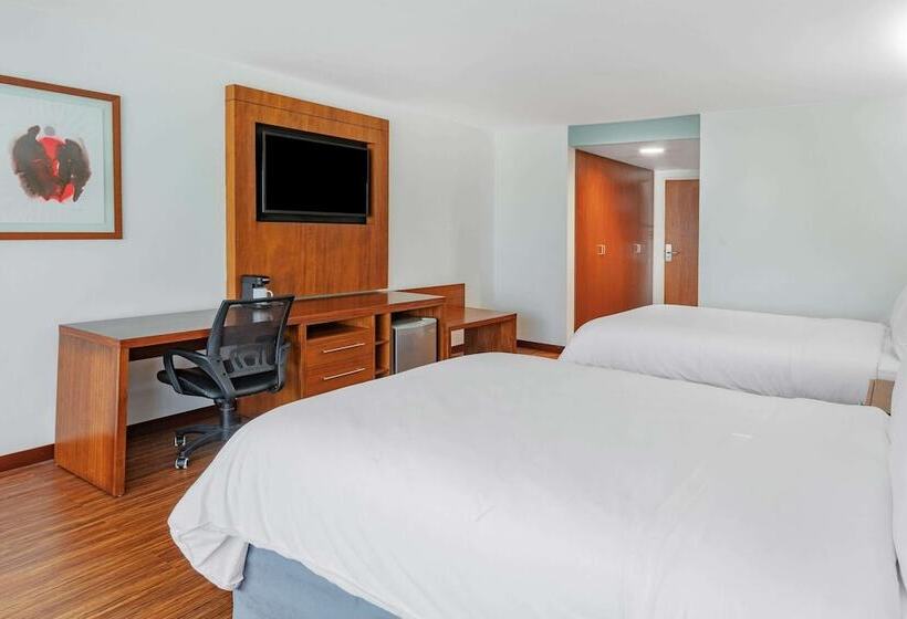 اتاق استاندارد با 2 تخت دوبل, Tryp By Wyndham Guayaquil