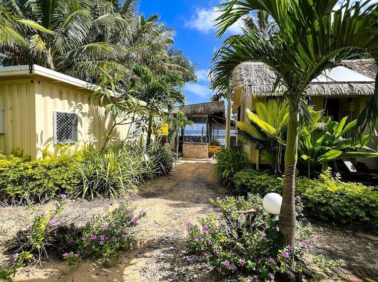استودیوی استاندارد با چشم‌انداز دریا, Castaway Resort
