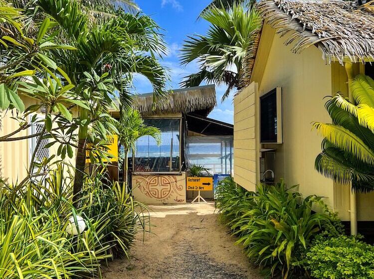 استودیوی استاندارد با چشم‌انداز دریا, Castaway Resort