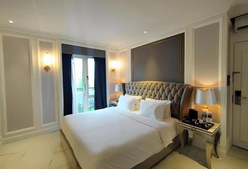 اتاق سوپریور با تخت بزرگ, Grand Eska Hotel & Suites Batam
