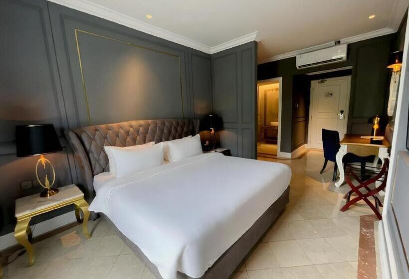 Suite, Grand Eska Hotel And Residences