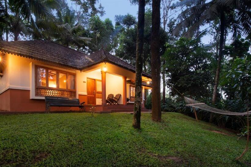 اتاق لوکس, Greenwoods Resort, Thekkady
