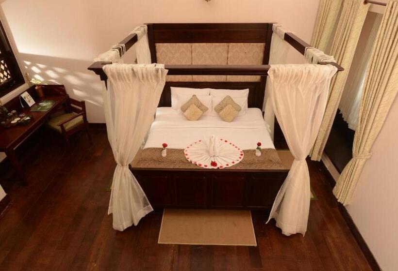 سوئیت پرزیدنت, Greenwoods Resort, Thekkady