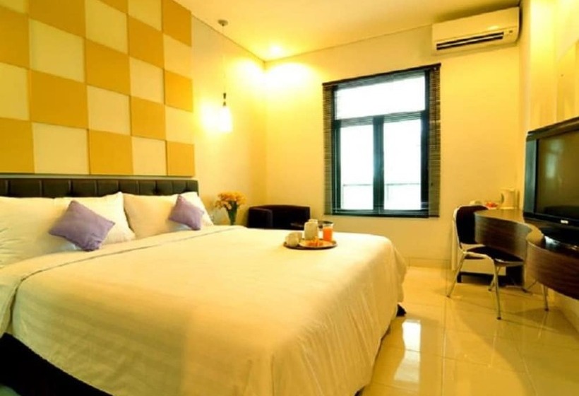 اتاق لوکس, Aston Ketapang City