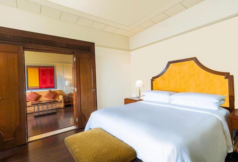 デラックススイート, Hyderabad Marriott Hotel & Convention Centre