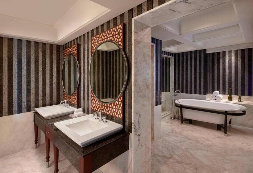 プレジデントスイートルーム, Hyderabad Marriott Hotel & Convention Centre