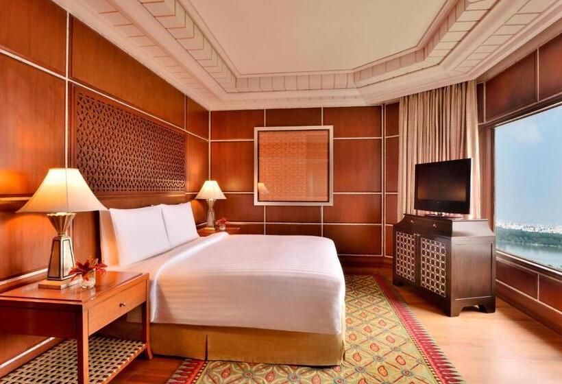 プレジデントスイートルーム, Hyderabad Marriott Hotel & Convention Centre