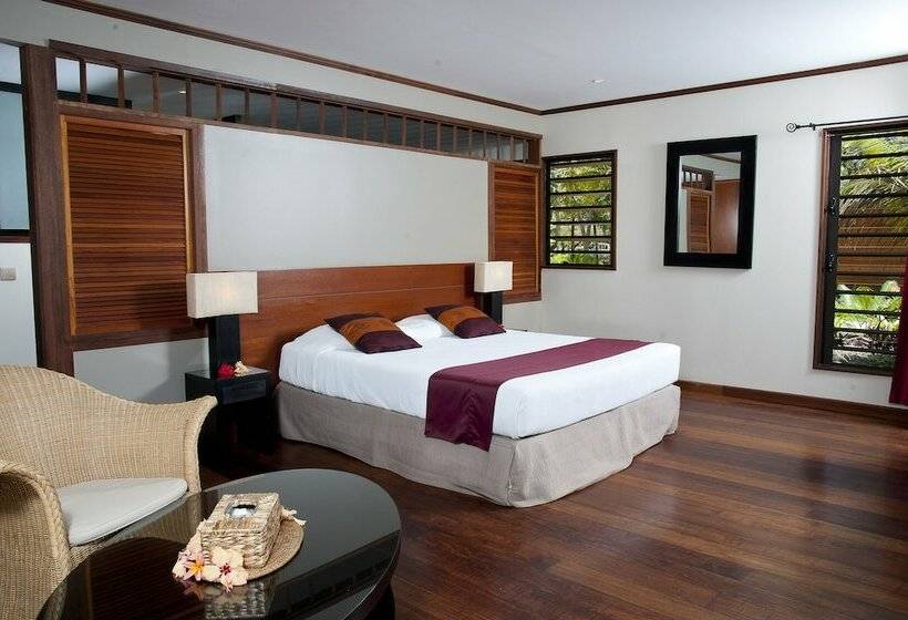 بانگلوی استاندارد, Oure Lodge Beach Resort