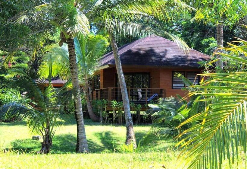 بانگلوی استاندارد, Oure Lodge Beach Resort