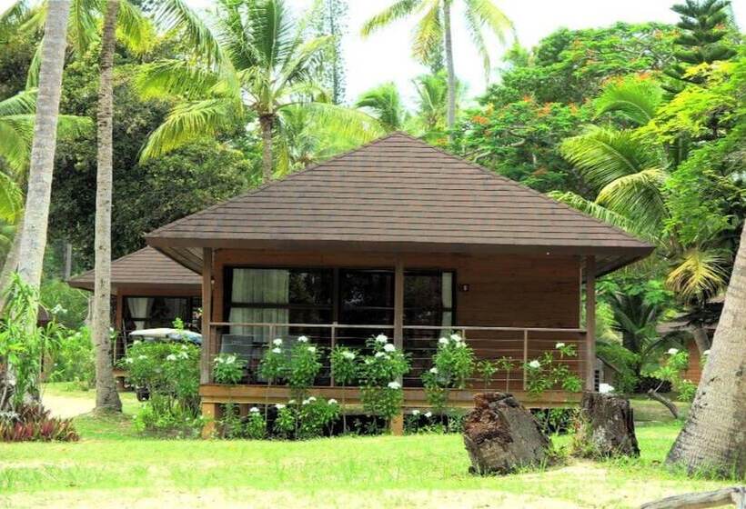 بنگله خانوادگی, Oure Lodge Beach Resort