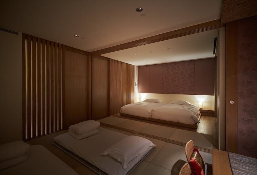 Suite, Royal Chiao Hsi