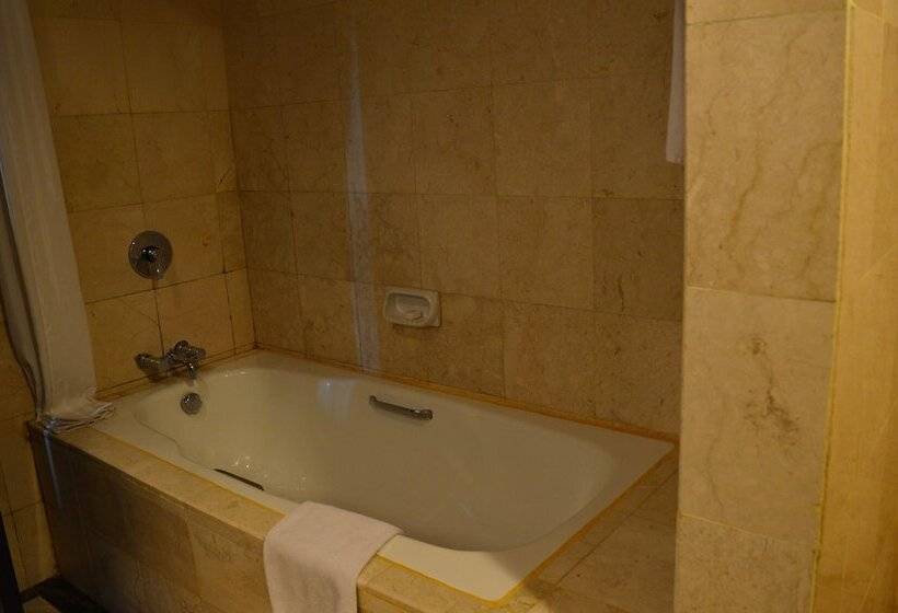 Executive Suite, Swissbel Papua