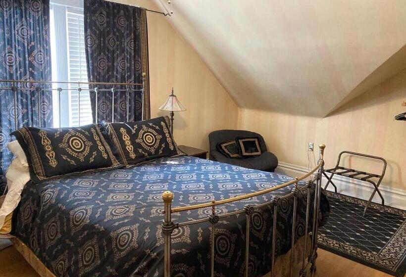 اتاق استاندارد با سرویس بهداشتی مشترک, The Villa Toscana