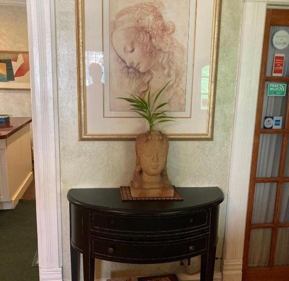 اتاق استاندارد با سرویس بهداشتی مشترک, The Villa Toscana
