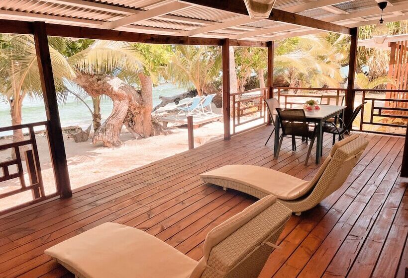 غرفة عائلية مطلّة علي البحر, Turtle Bay Lodge