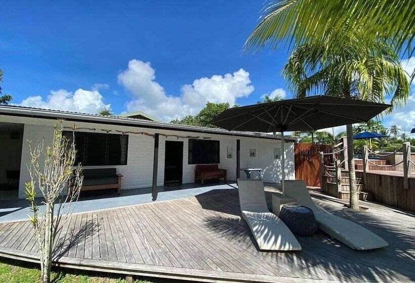 Family Room, Turtle Bay Lodge