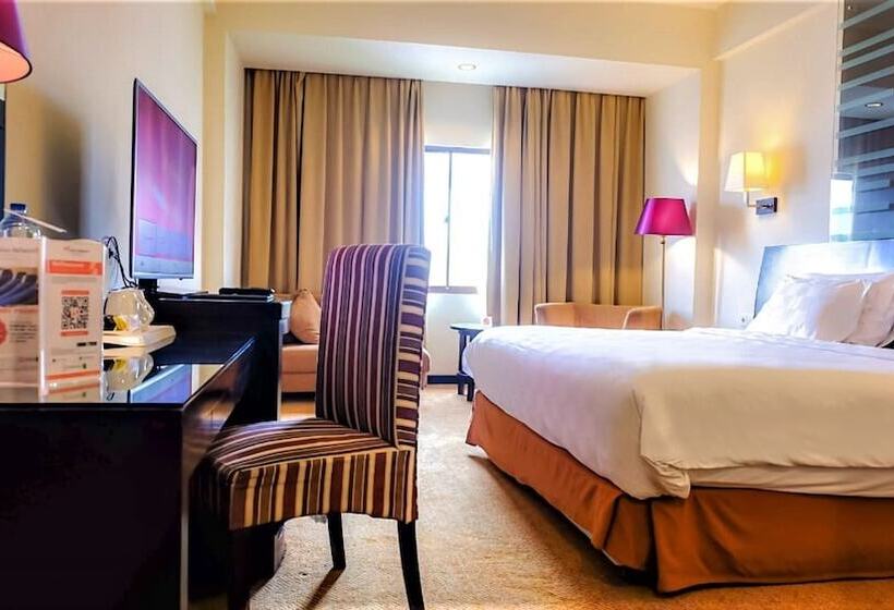 اتاق لوکس, Swiss Belhotel Silae Palu
