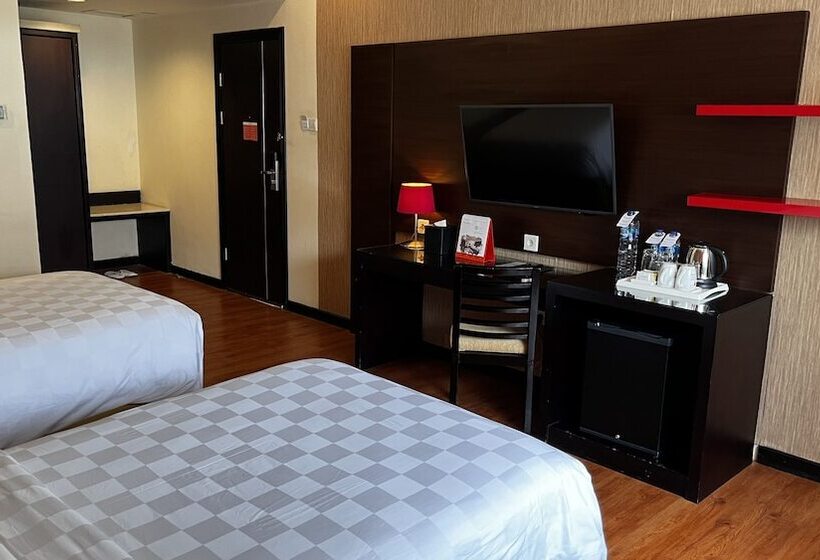 ویلای لوکس 1 خوابه, Swiss Belhotel Silae Palu