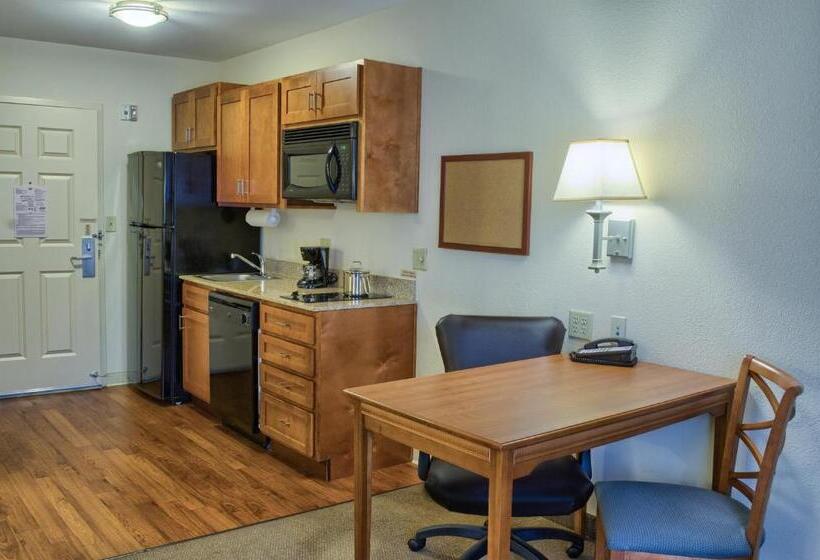 اتاق استاندارد برای معلولان, Candlewood Suites Mobile Downtown, An Ihg