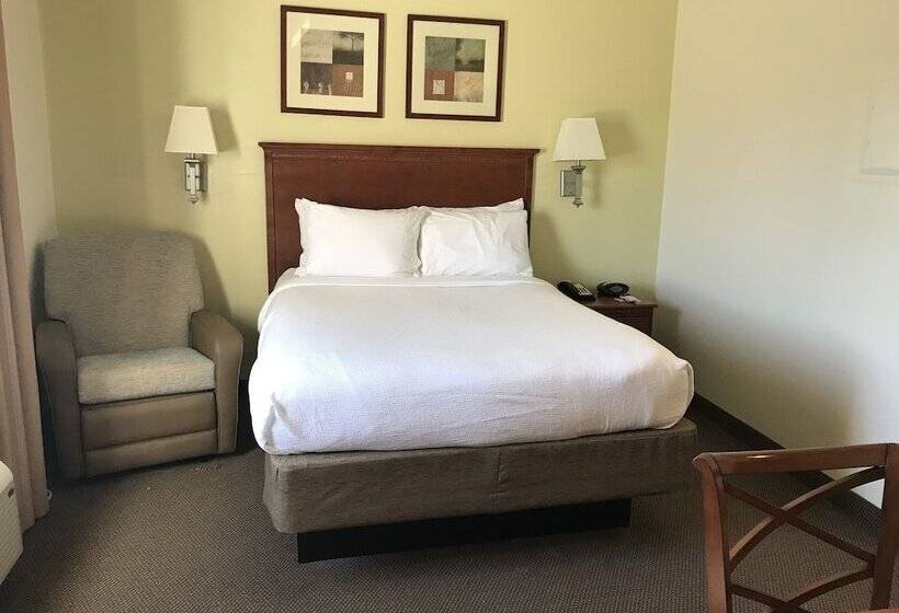 Studio Standard, Candlewood Suites Vicksburg